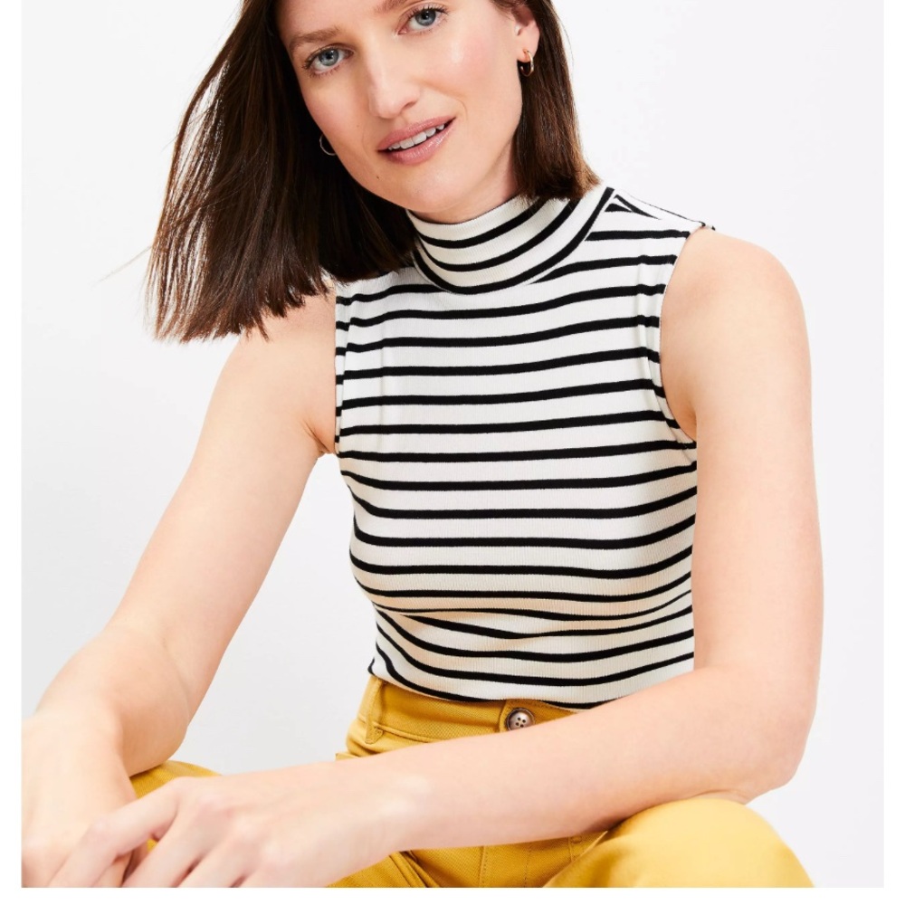 GAP Modern Women’s Striped Tank Top